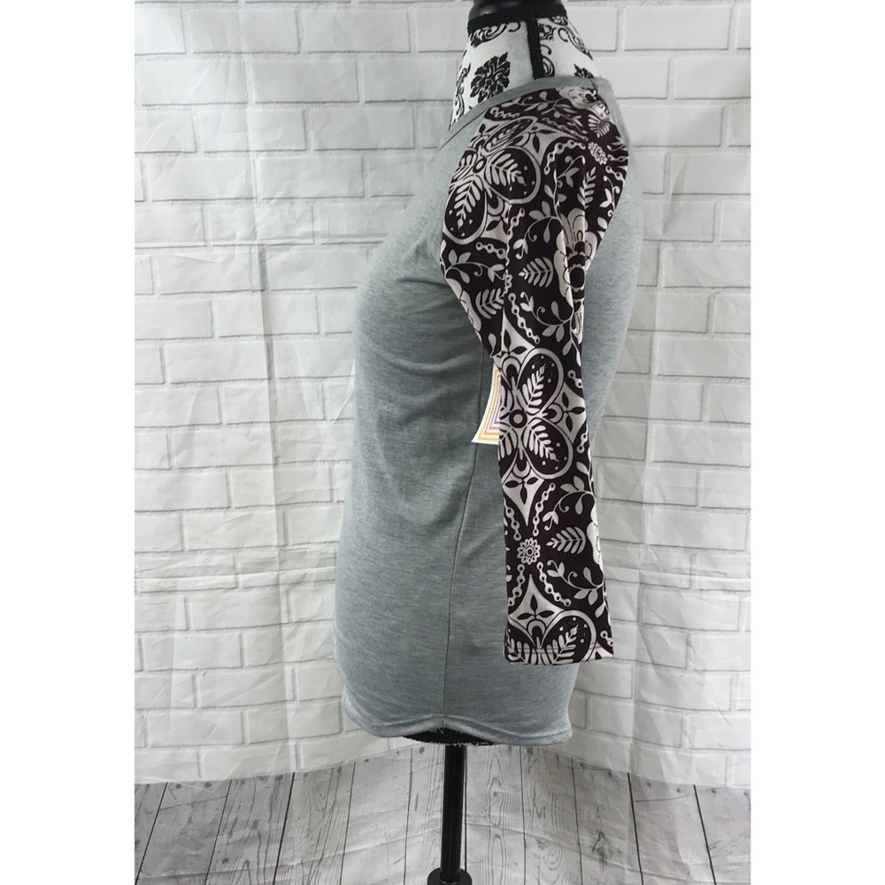LulaRoe Randy top - Picture 4 of 5